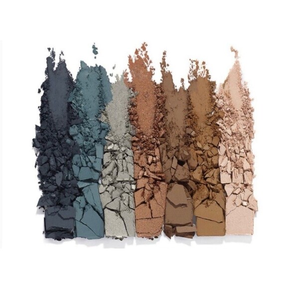 Younique Moodstruck Addiction Palette #4 New in box - Picture 2 of 6